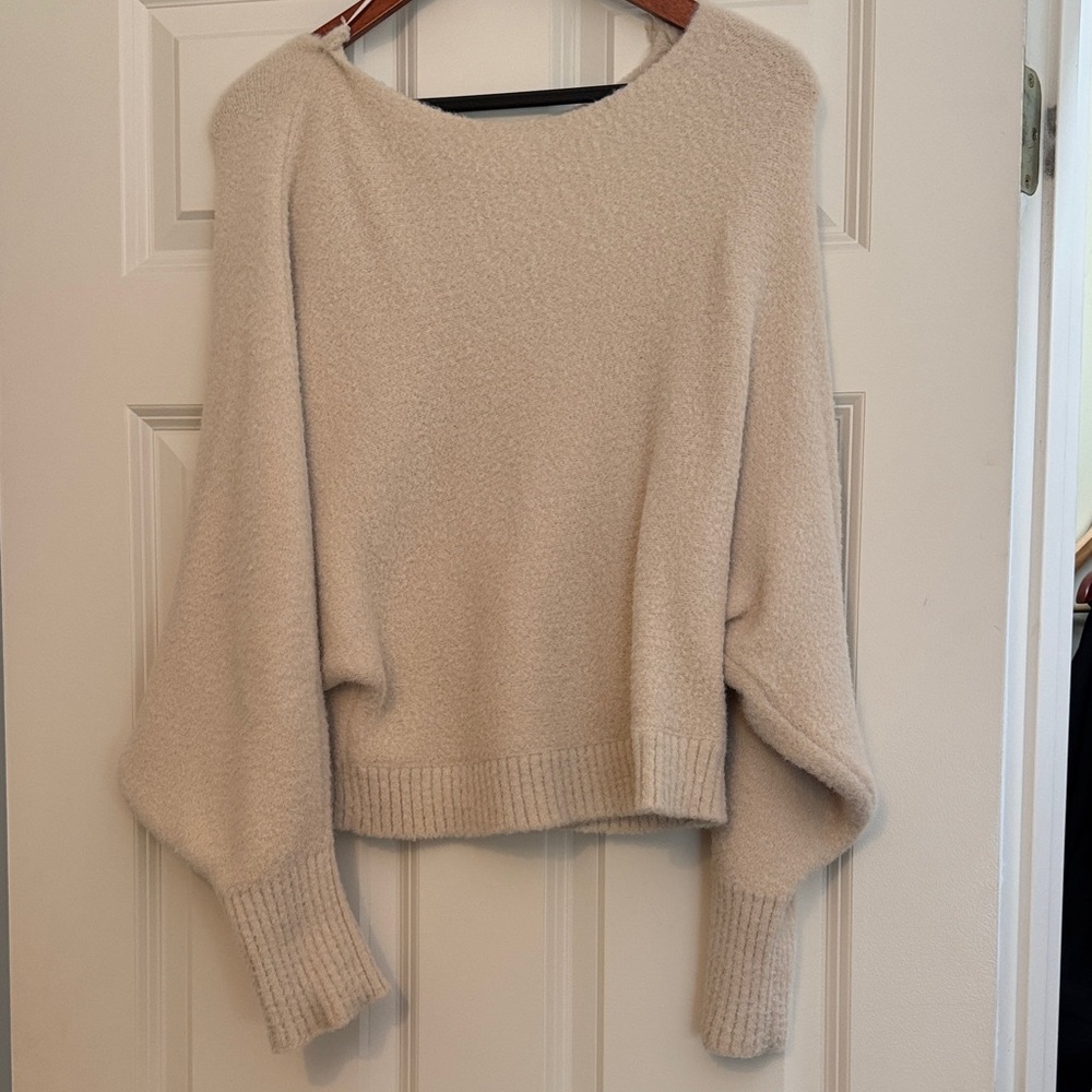 Debut Cream Women's Crew Neck Sweater